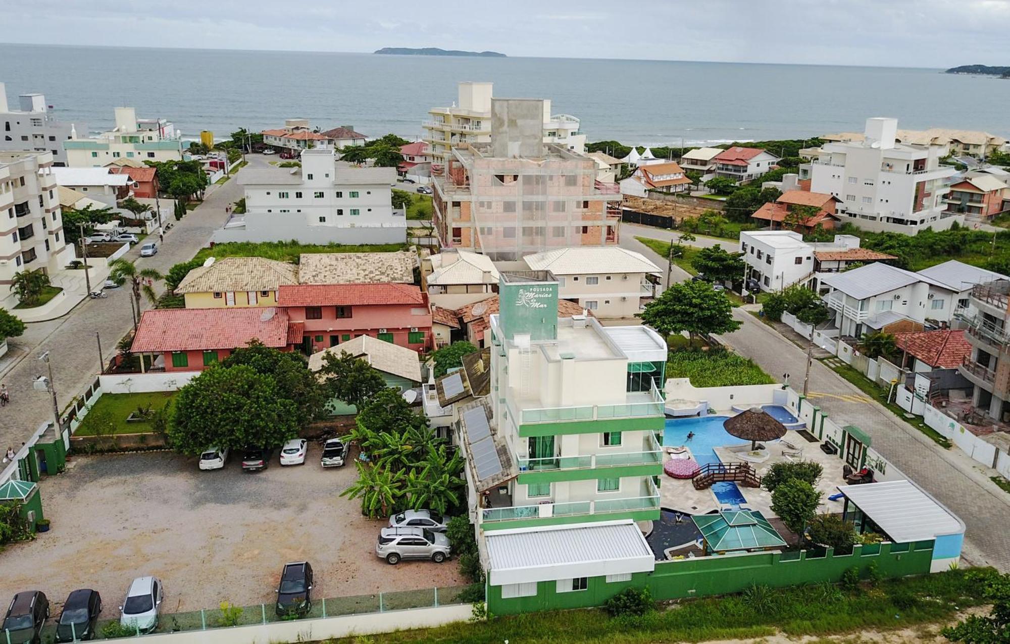 Pousada Marias Do Mar บอมบินญัส ภายนอก รูปภาพ